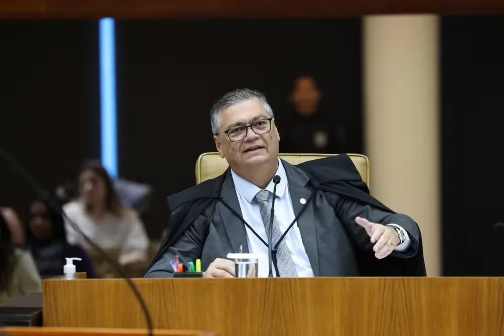Flávio Dino manda PF investigar relatos de ataques a imagens religiosas no Brasil