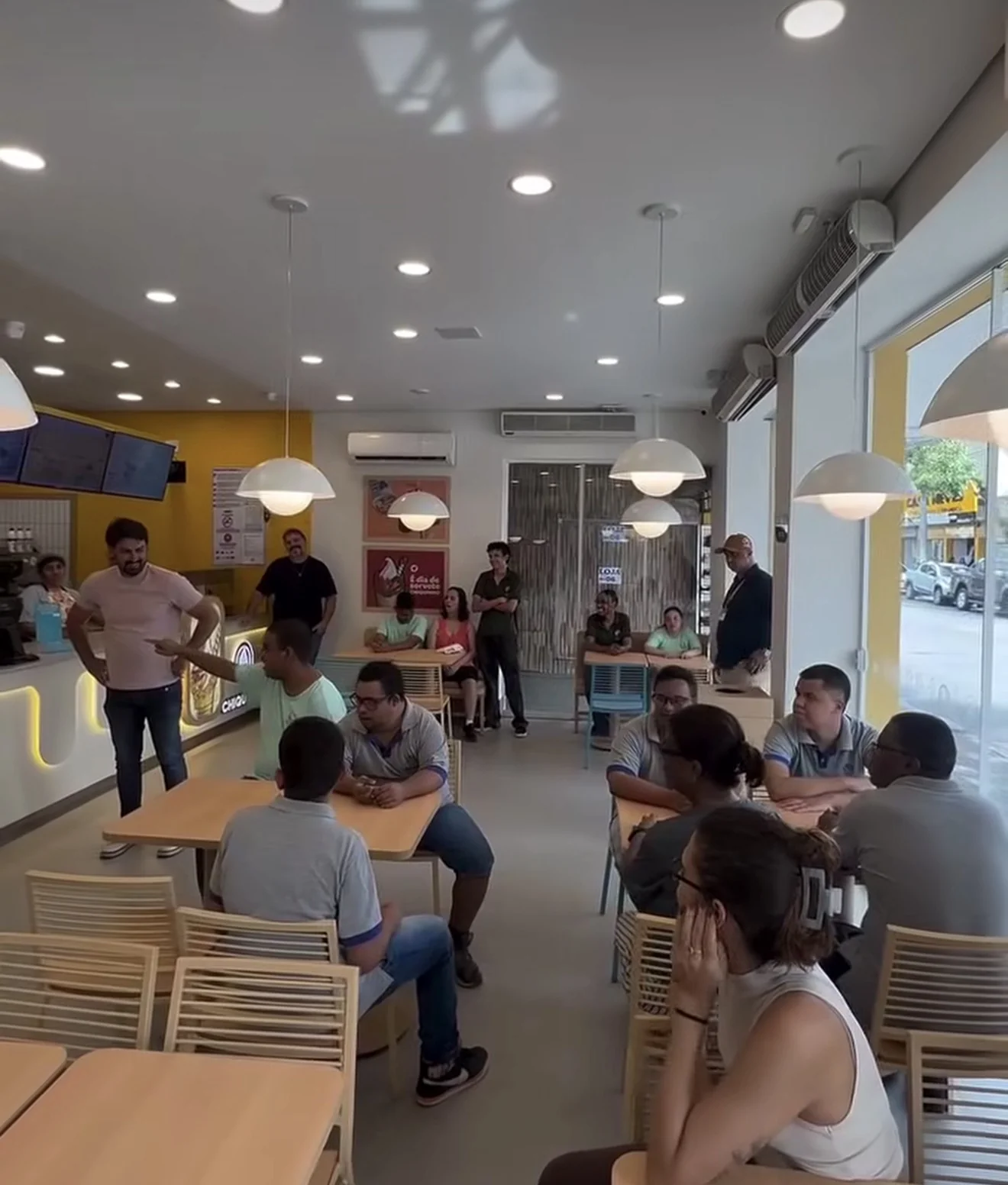 VÍDEO: Chiquinho Sorvetes inaugura nova loja nesta quarta-feira em Pedro Leopoldo