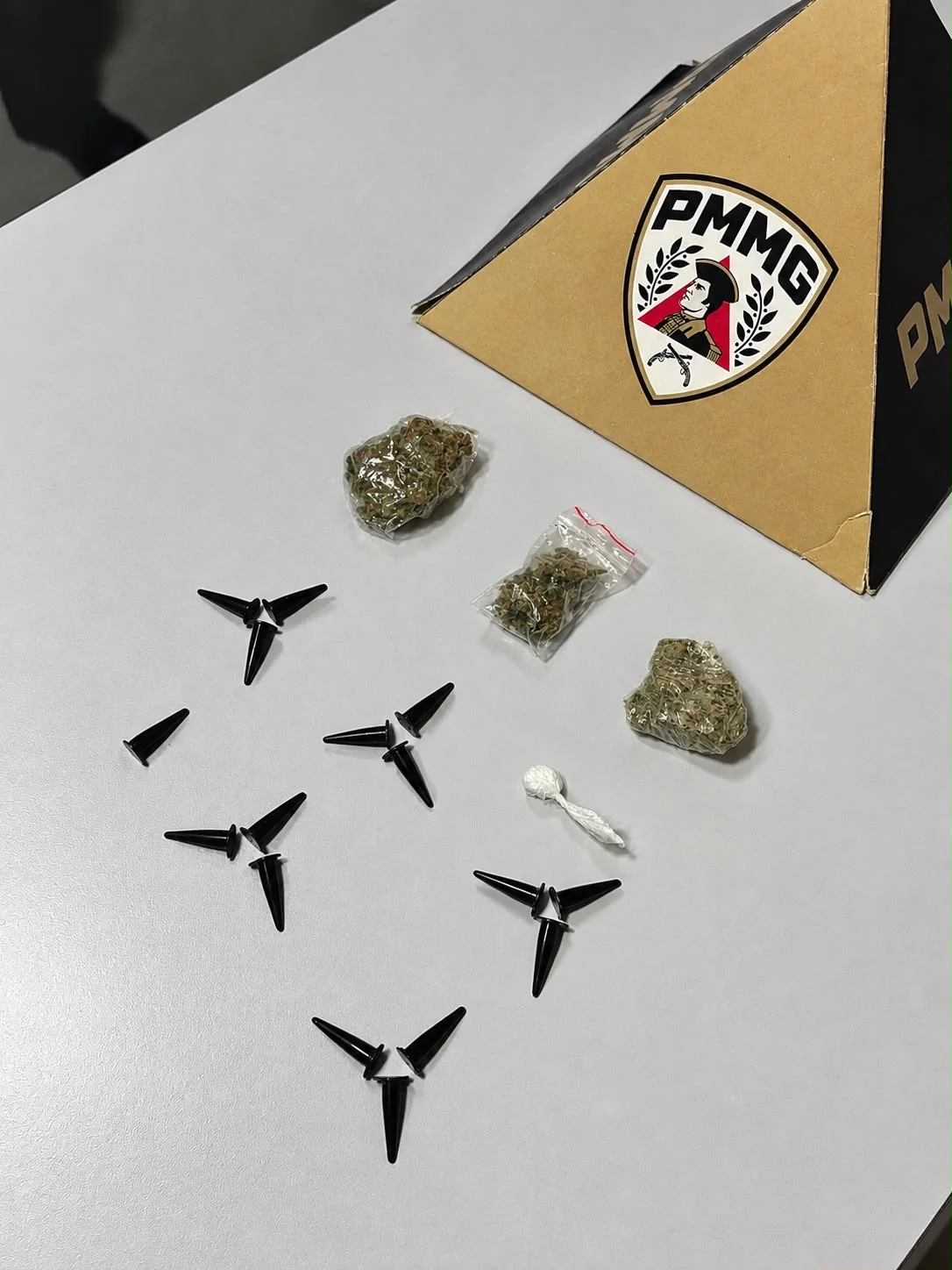Jovem é preso com 18 porções de cocaína e maconha em Matozinhos