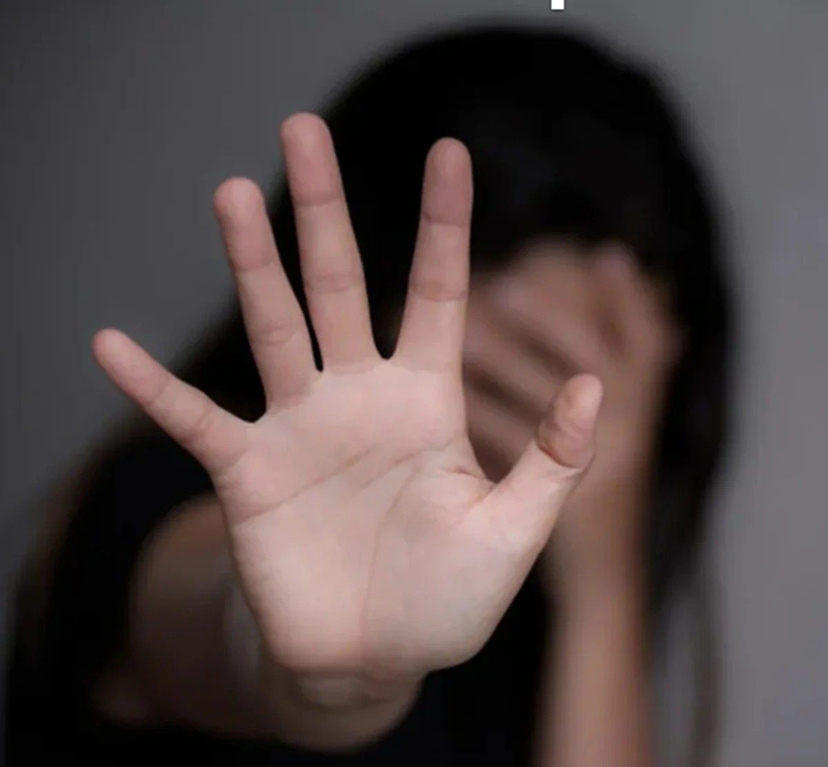 Padrasto de 22 anos é preso suspeito de estuprar criança de 5 anos
