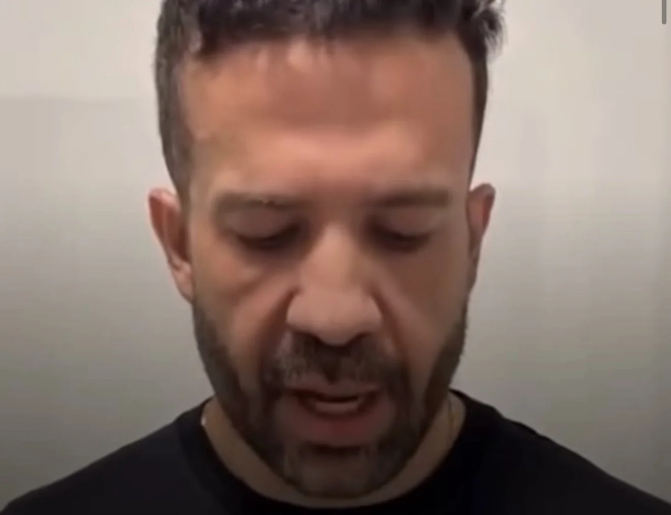 VÍDEO: Janones faz retratação pública após acusações contra Nikolas