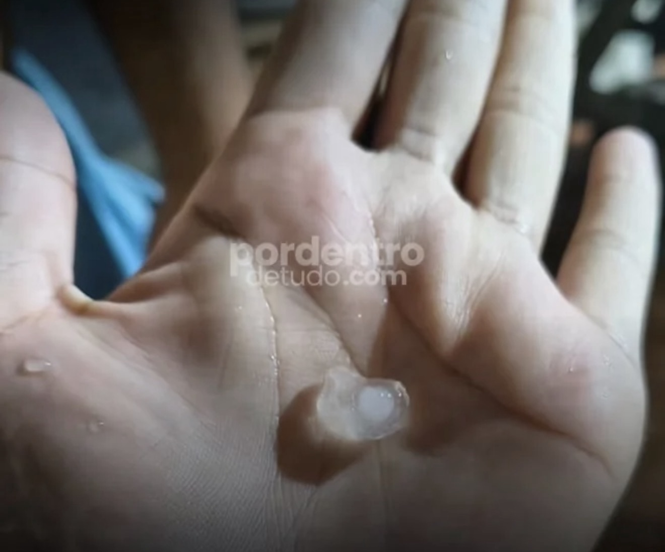 VÍDEO: Granizo surpreende moradores durante chuva em Matozinhos