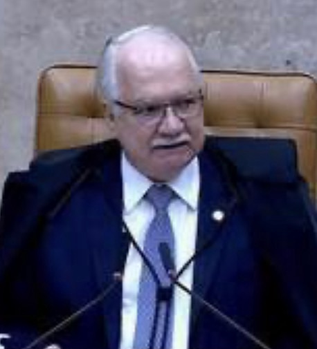 STF encerra sessão sem definir como julgará casos de Moraes e Mendonça