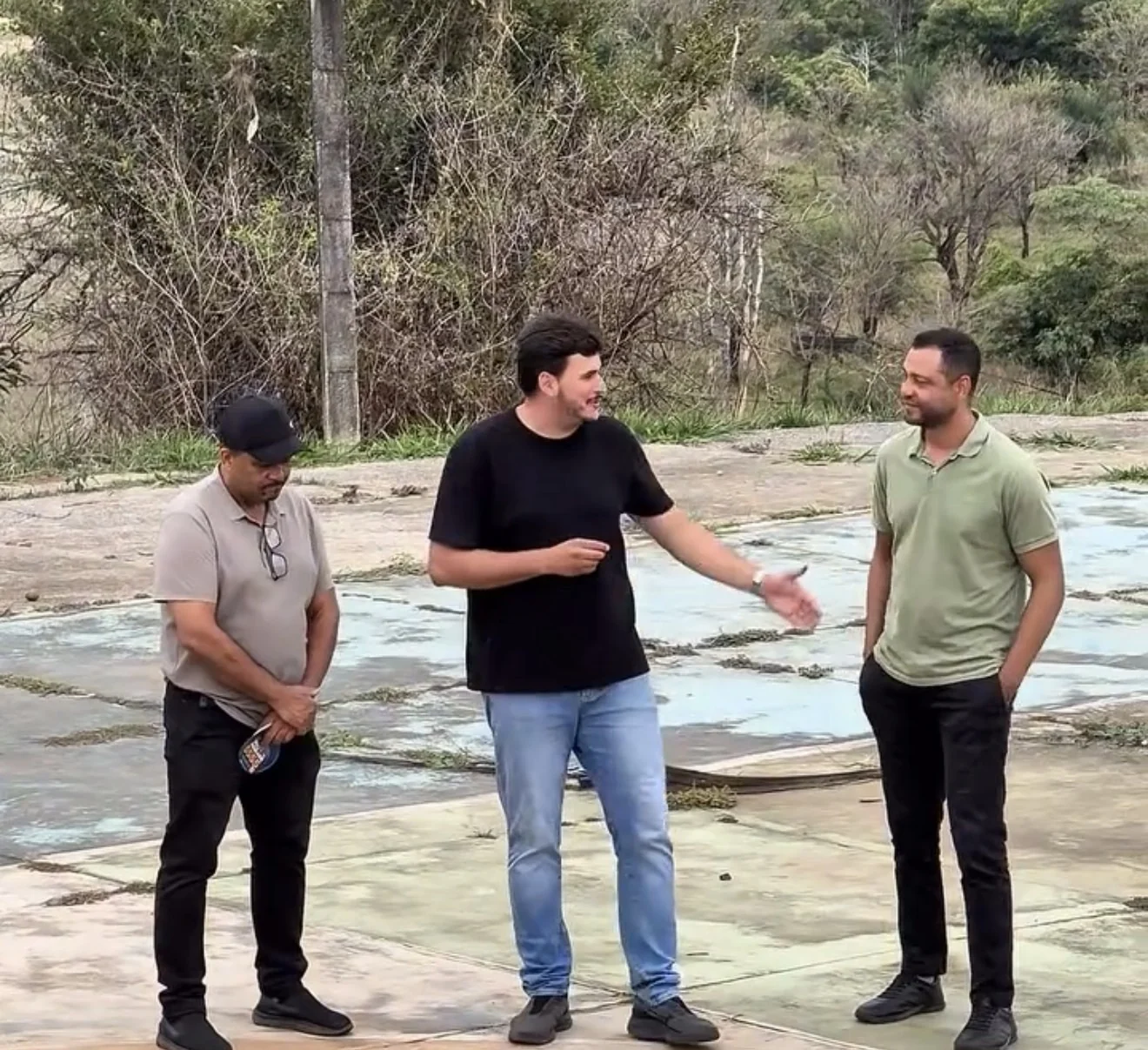 Prefeitura anuncia asfaltamento de ruas e reforma de quadra em bairros de Matozinhos