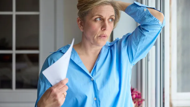 Título: Entrar cedo na menopausa pode afetar envelhecimento do cérebro, indica estudo
