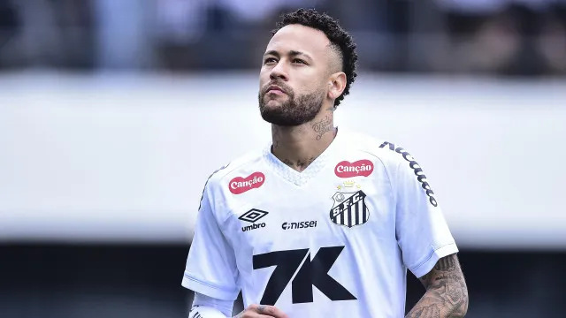 Neymar é hostilizado após queda do Santos diante do Atlético-MG na Sul-Americana