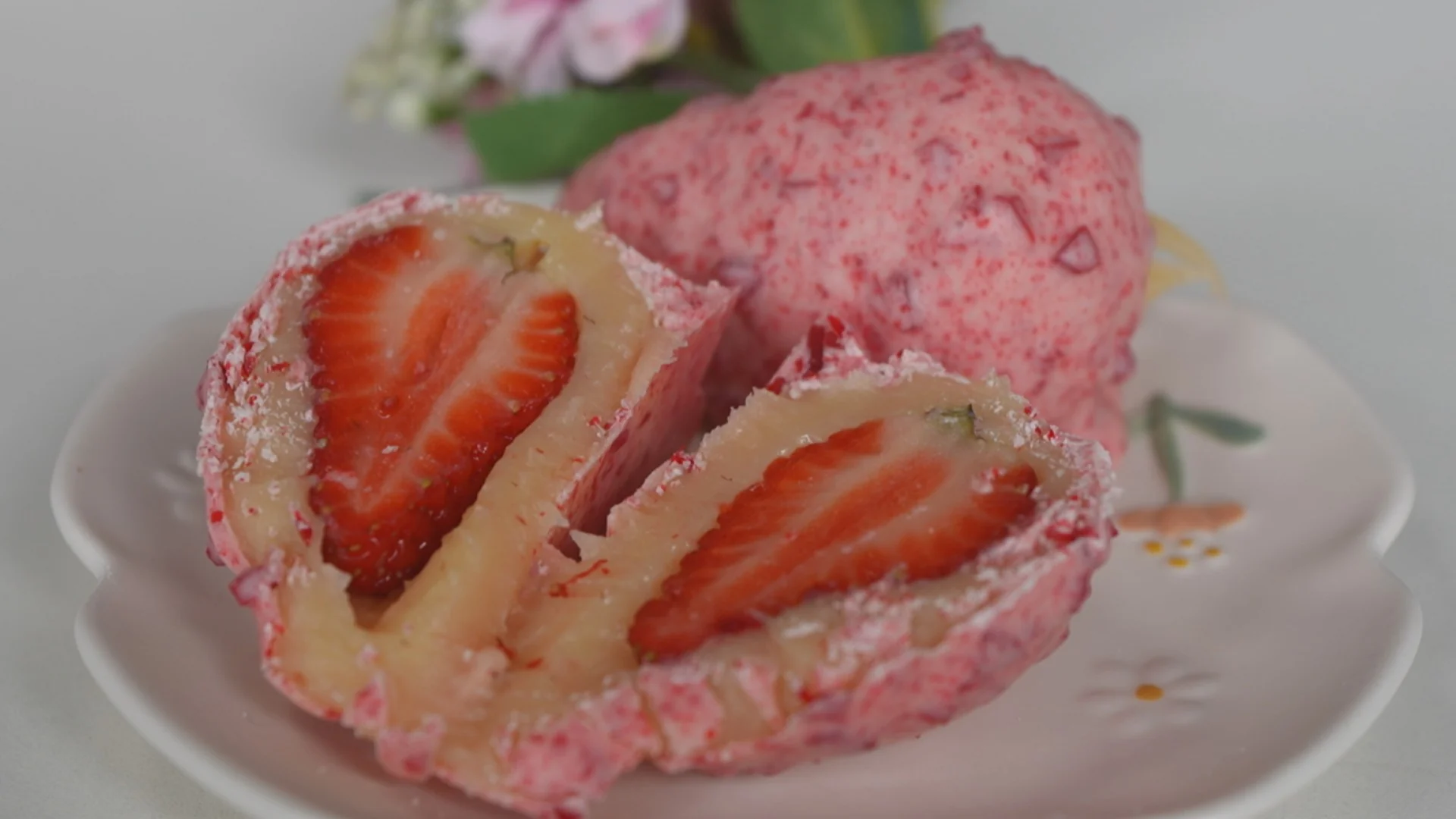 Morango cravejado: aprenda a preparar o doce do momento