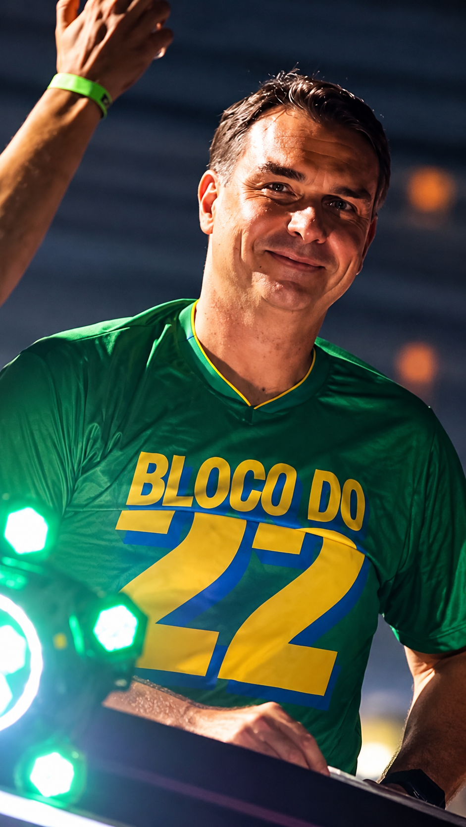Flávio Bolsonaro prepara ofensiva em Minas e reúne aliados para o 2º turno