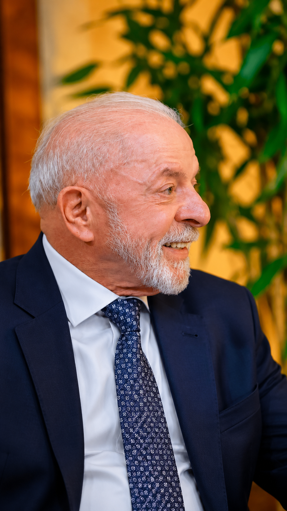 Lula diz que vai entregar autorização para quebra de sigilos dele e de familiares nesta terça ao TSE