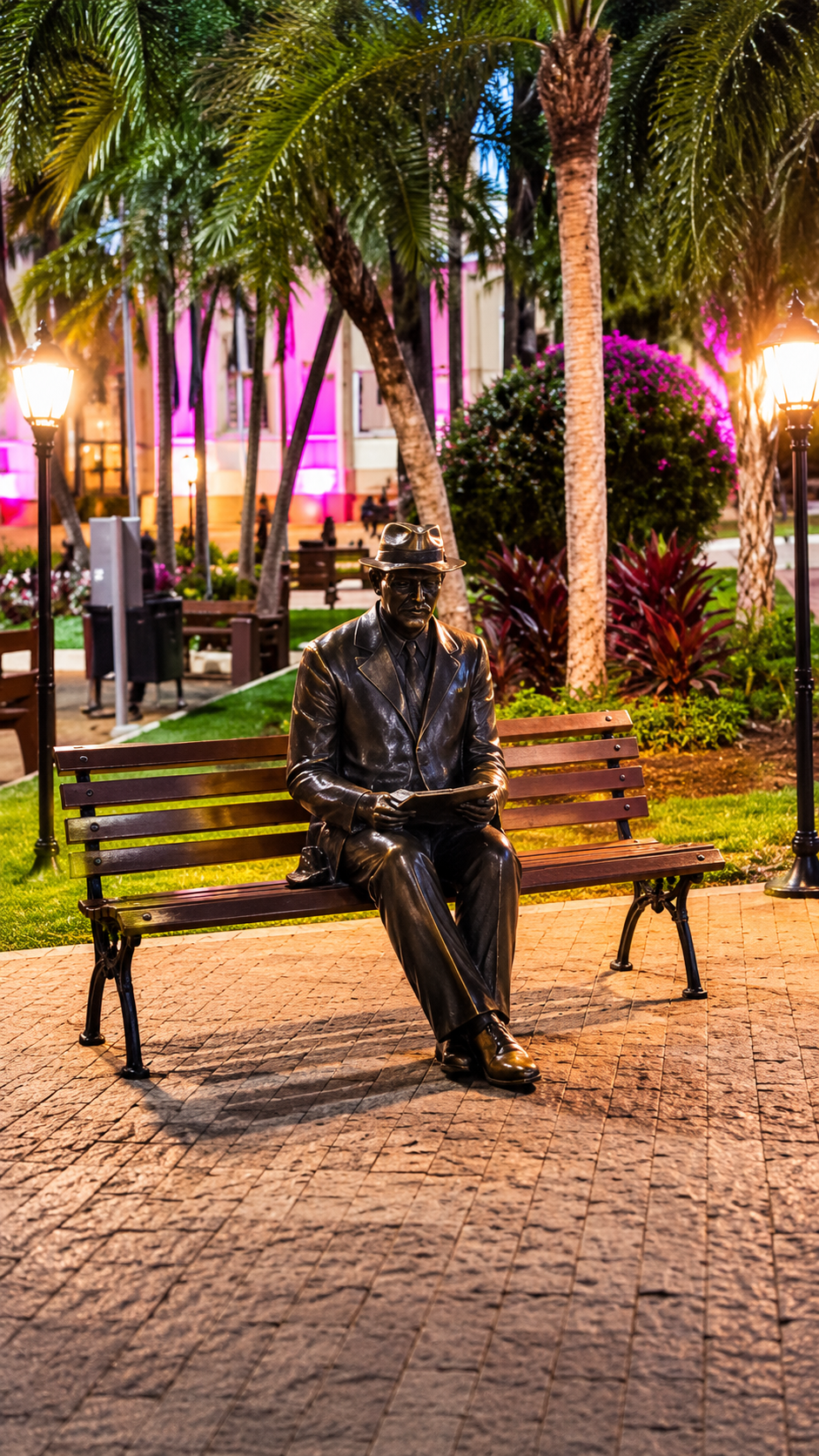Praça Francisco Xavier passa por reforma em Pedro Leopoldo
