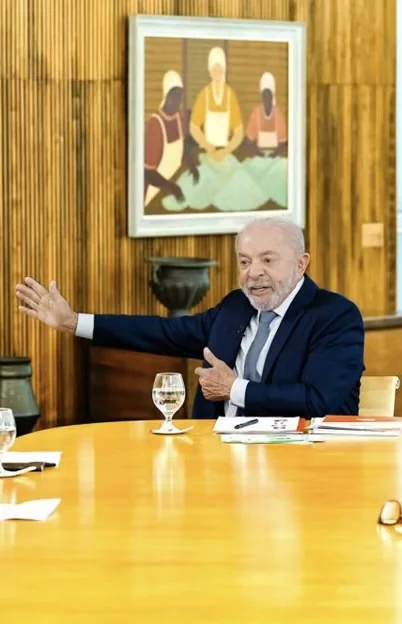 Lula confirma entrevista ao Flow Podcast no mesmo horário do debate da Globo