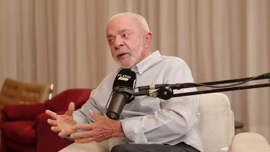 Lula diz que discute com Banco Central limitar a um cartão de crédito por pessoa