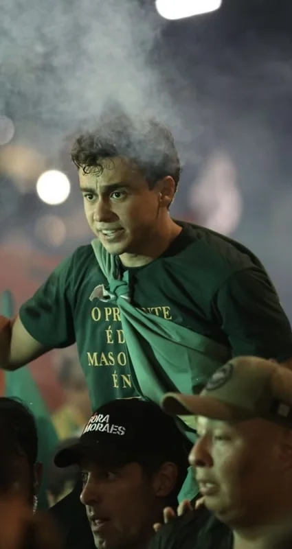 Nikolas Ferreira quebra o próprio recorde e volta a ser o deputado federal mais votado de Minas