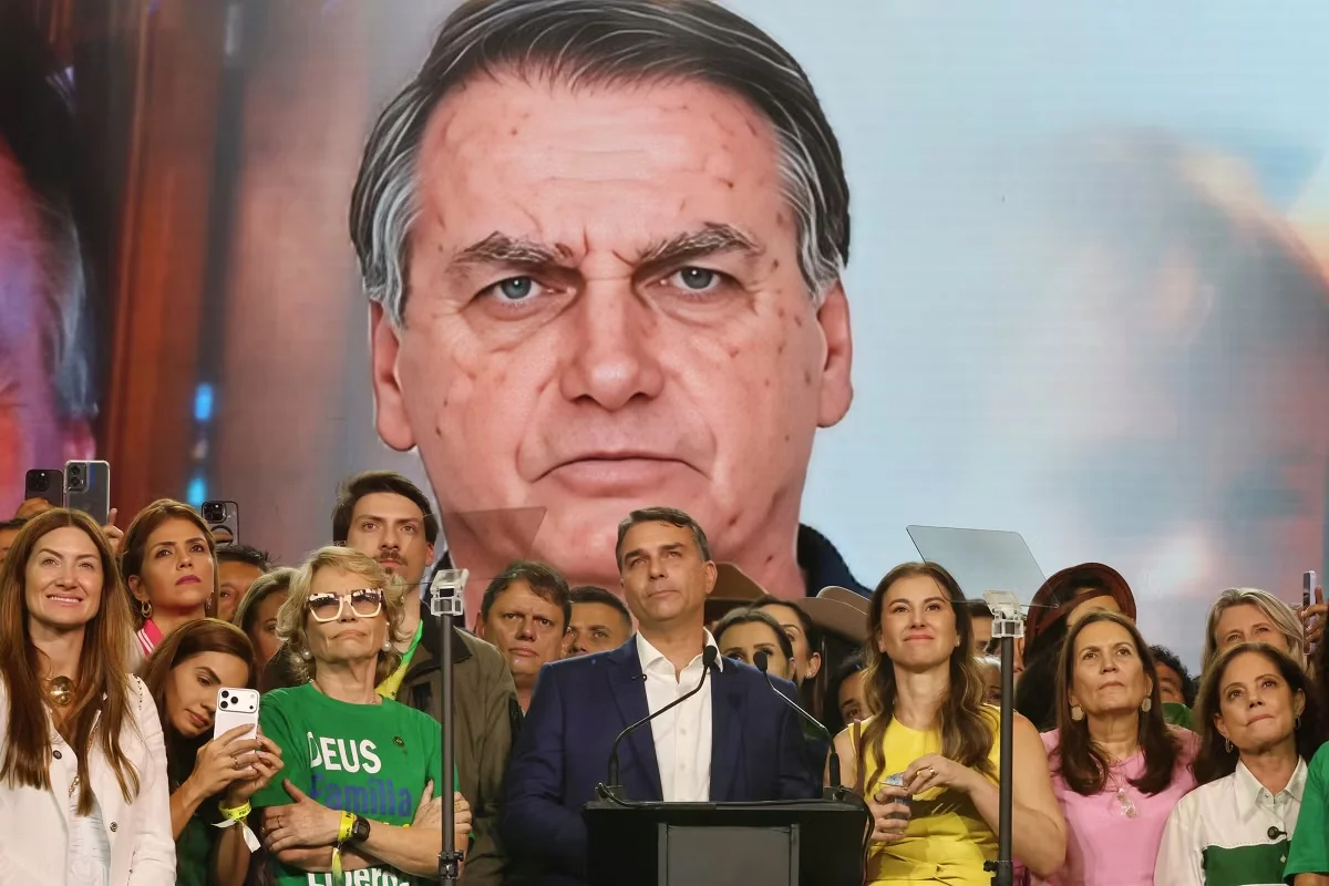 Bolsonaro pede a Moraes encontro com Flávio antes do segundo turno