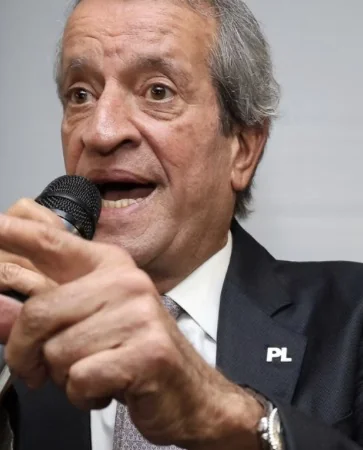 Valdemar diz que Bolsonaro participará de eventual governo de Flávio, mas não será ministro