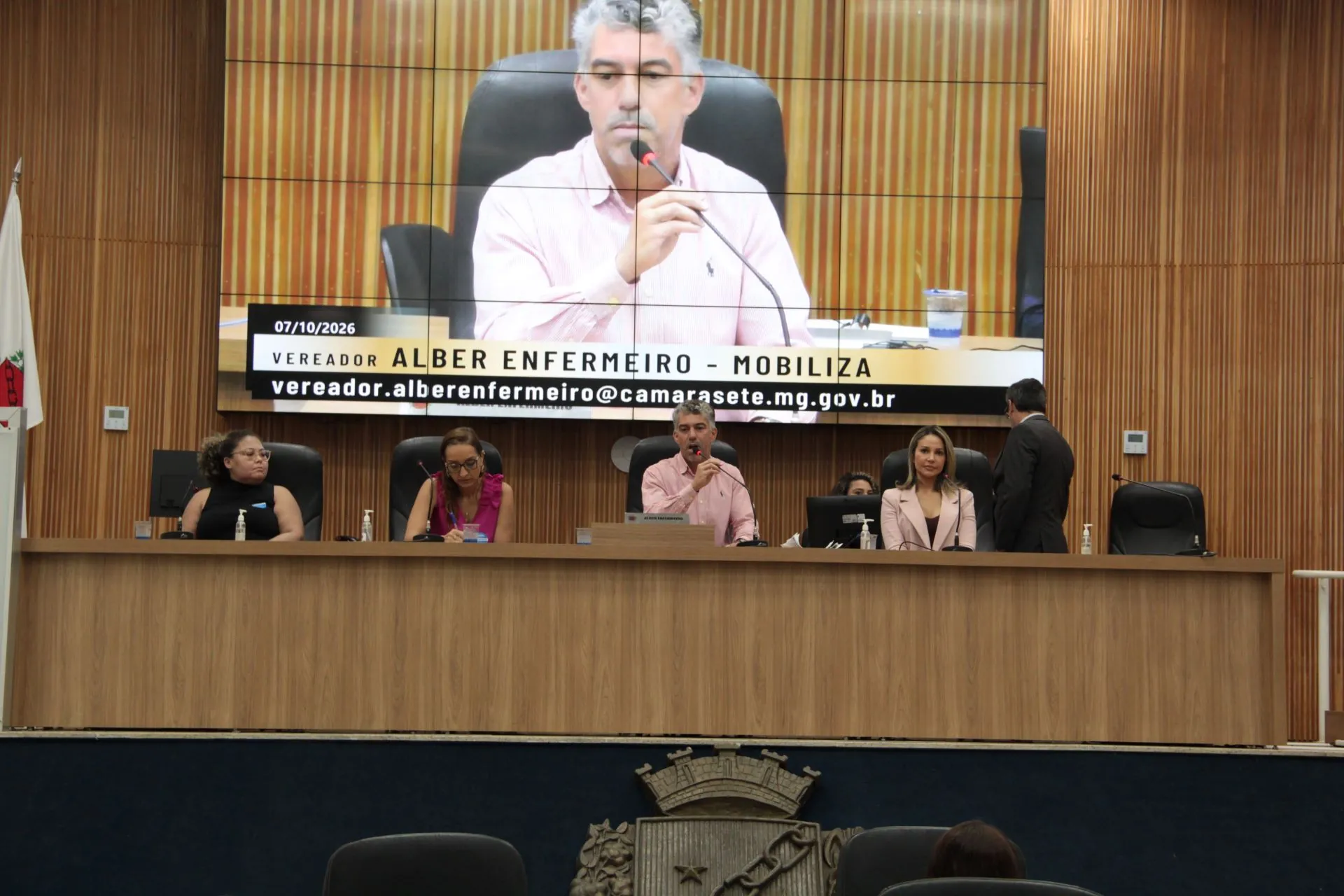 Câmara de Sete Lagoas debate prevenção ao câncer e cobra melhorias na saúde da mulher