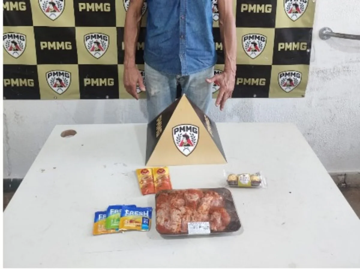 Homem é preso após furtar carne, chocolates, sucos e café em supermercado de MG