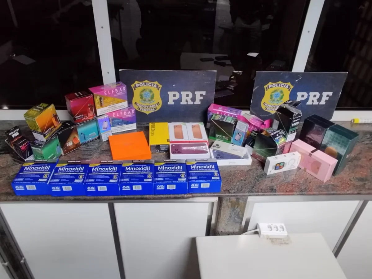 PRF apreende iPhones, perfumes, cigarros eletrônicos e minoxidil na BR-381 em MG