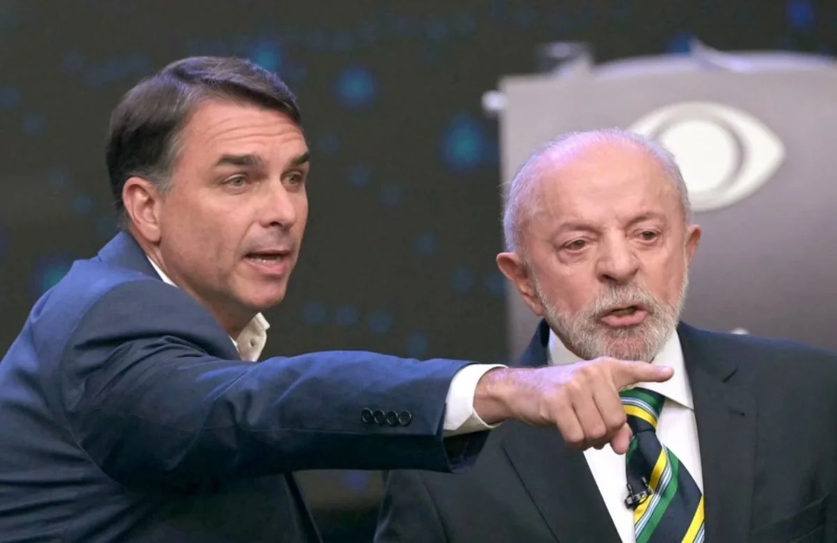 Primeiro debate entre Lula e Flávio Bolsonaro tem troca de acusações e poucas propostas