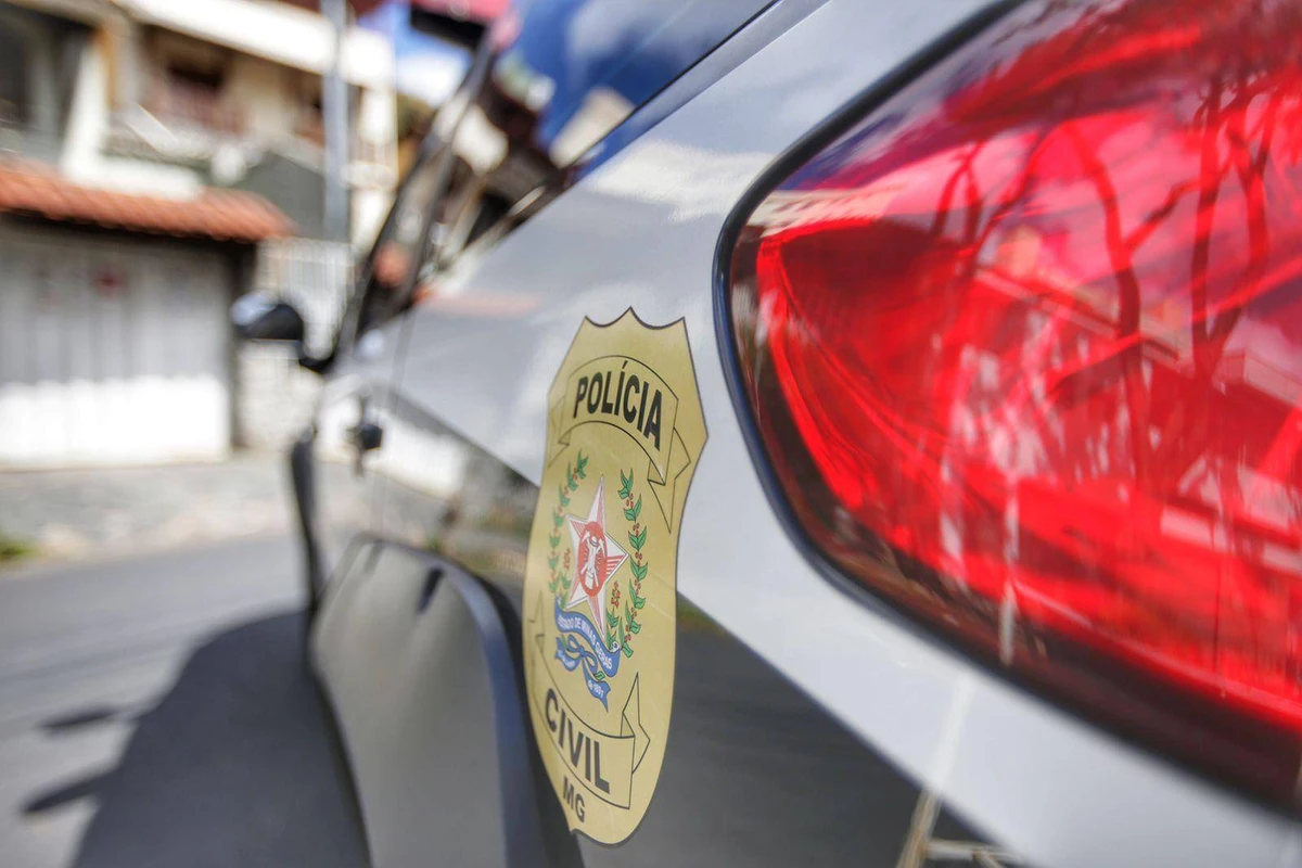Homem é preso suspeito de matar jovem de 19 anos após perseguição e tiros em MG