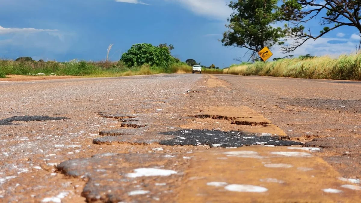 Justiça mantém condenação do DER-MG após morte de caminhoneiro por árvore caída em rodovia