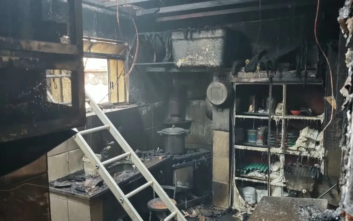 Homem sofre queimaduras em 60% do corpo após incêndio em pastelaria em MG
