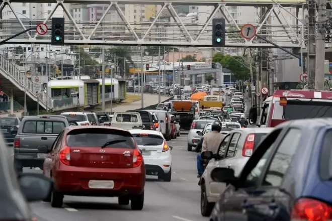 Redução do IPVA em até 75% pode ficar para o próximo governo de Minas