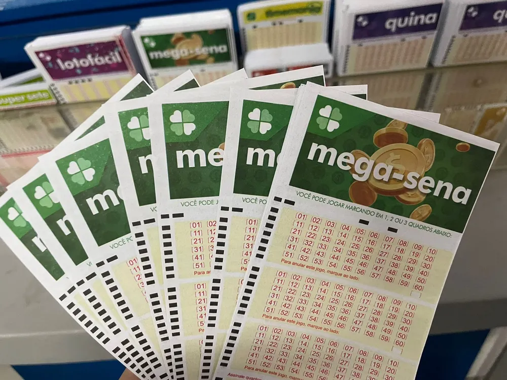 Mega-Sena terá cinco sorteios em cinco dias e prêmio inicial de R$ 300 milhões