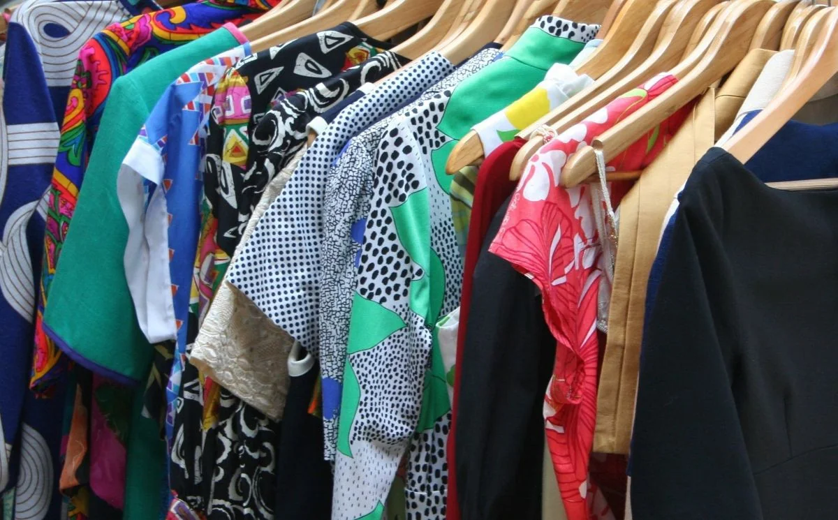 Justiça condena loja a indenizar vendedora em R$ 7 mil por vídeos com roupas decotadas em MG