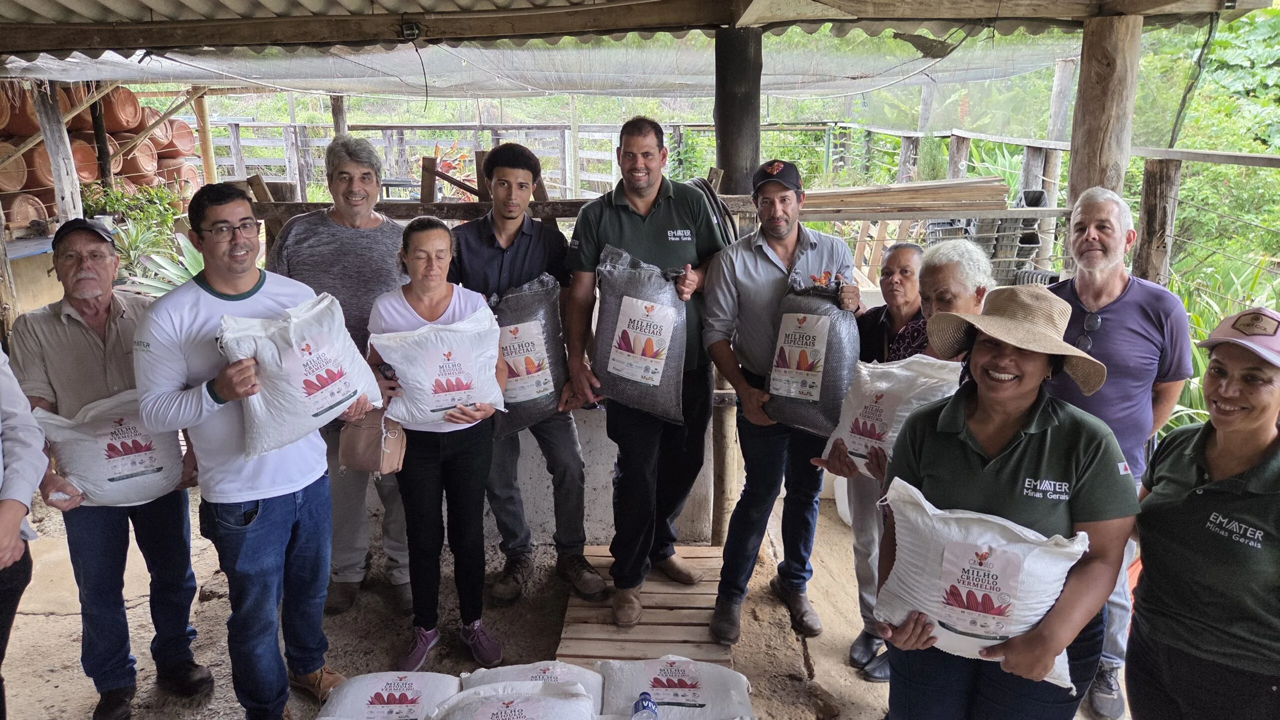 Fazenda em Capim Branco distribui sementes especiais da Embrapa para fortalecer a agricultura familiar