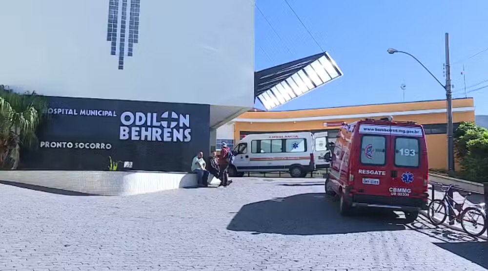 Homem é preso após agredir ex-namorada com faca e fazer a própria mãe refém em BH