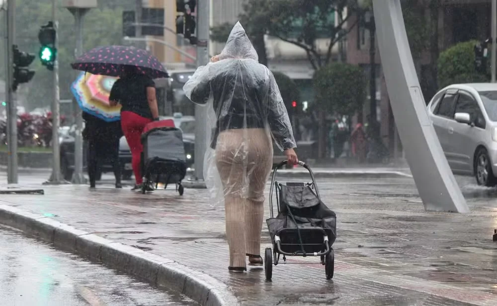 Novembro terá chuva acima da média em algumas regiões e possibilidade de novas ondas de frio
