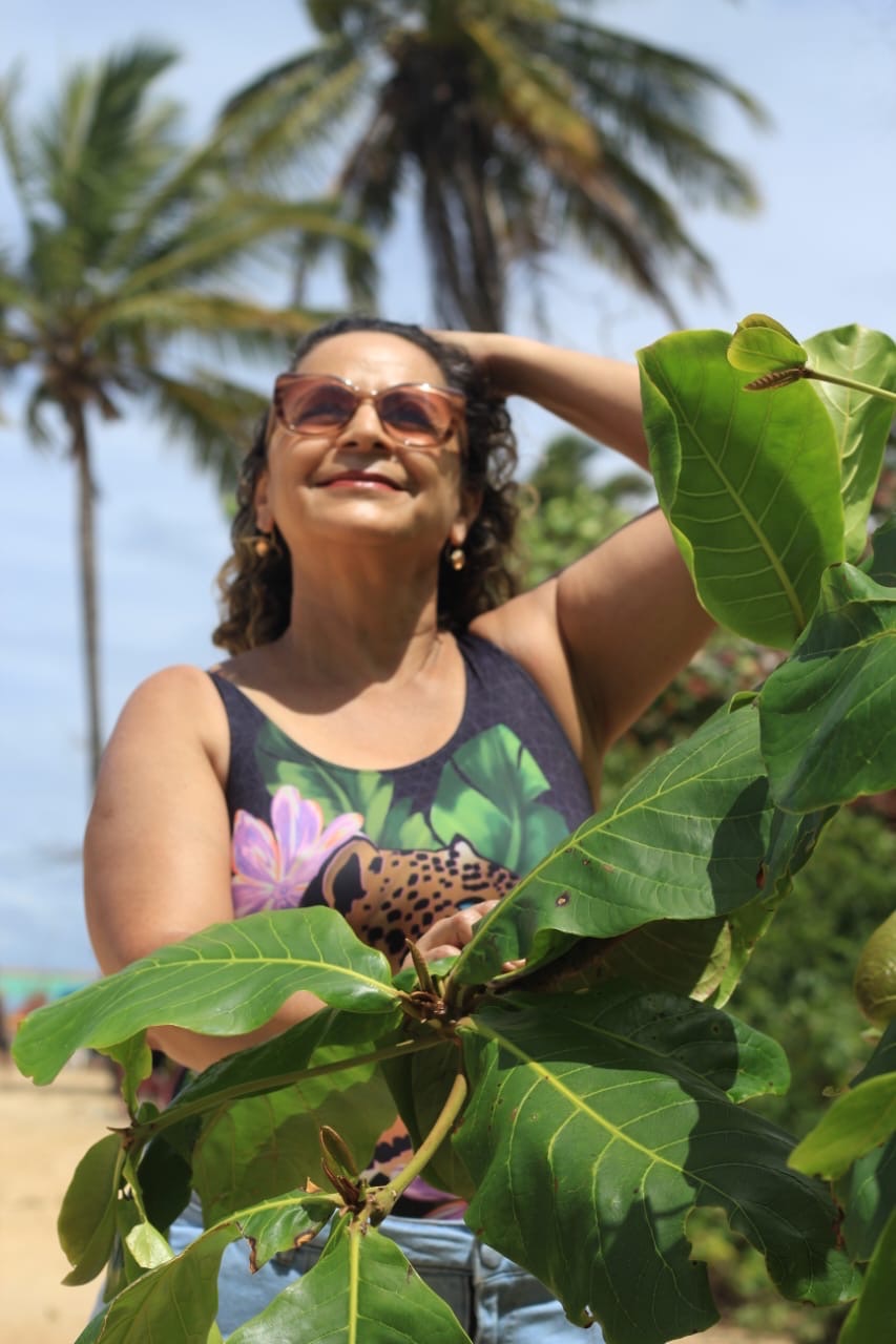 Educadora de Matozinhos lança livro sobre as marcas da infância na vida adulta