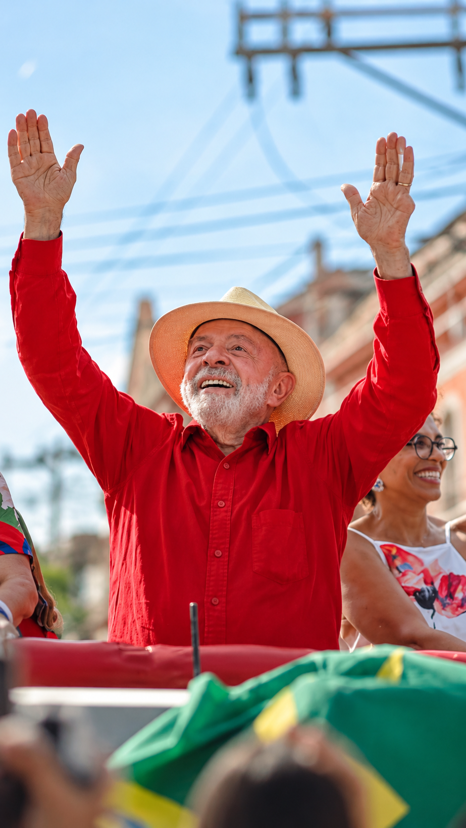 Lula vence Flávio Bolsonaro em quatro países na votação no exterior