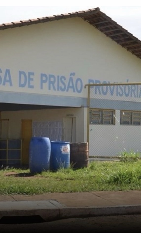 Surto de Covid-19 com 109 casos suspende visitas em presídio