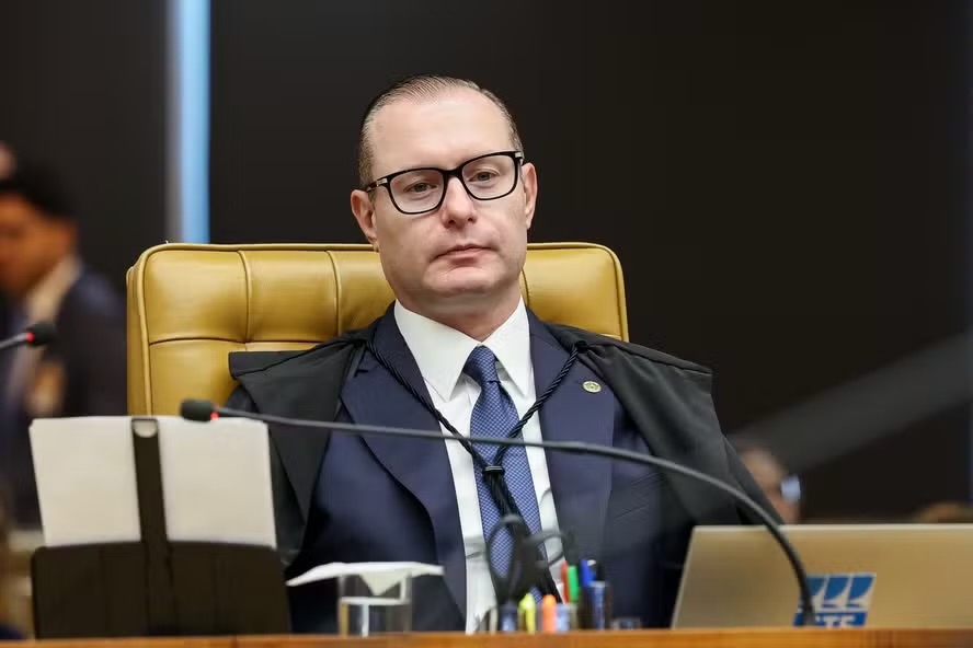 Zanin determina extensão da votação até as 19h em todo o Brasil